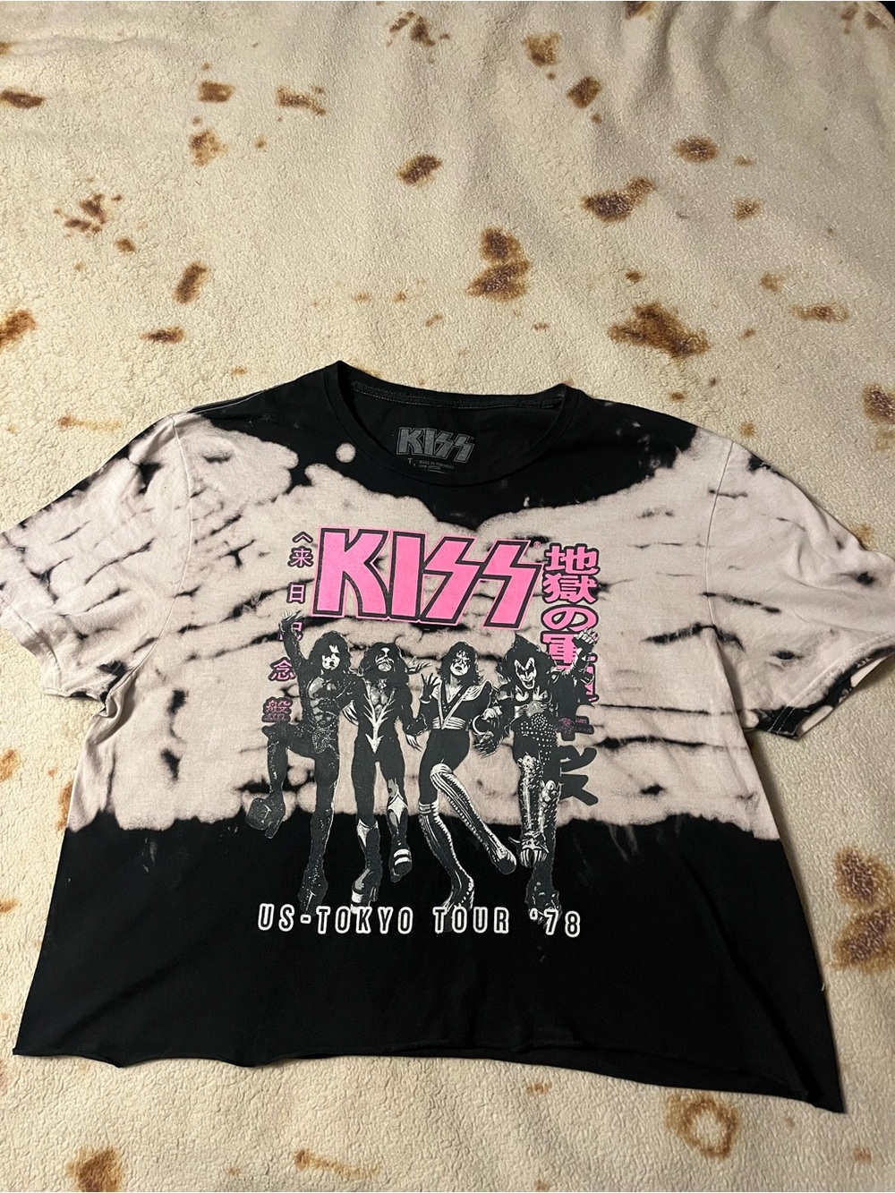 KISS Pink & Black Tie-Dye US-Tokyo Tour '78 Graphic women’s crop top L.